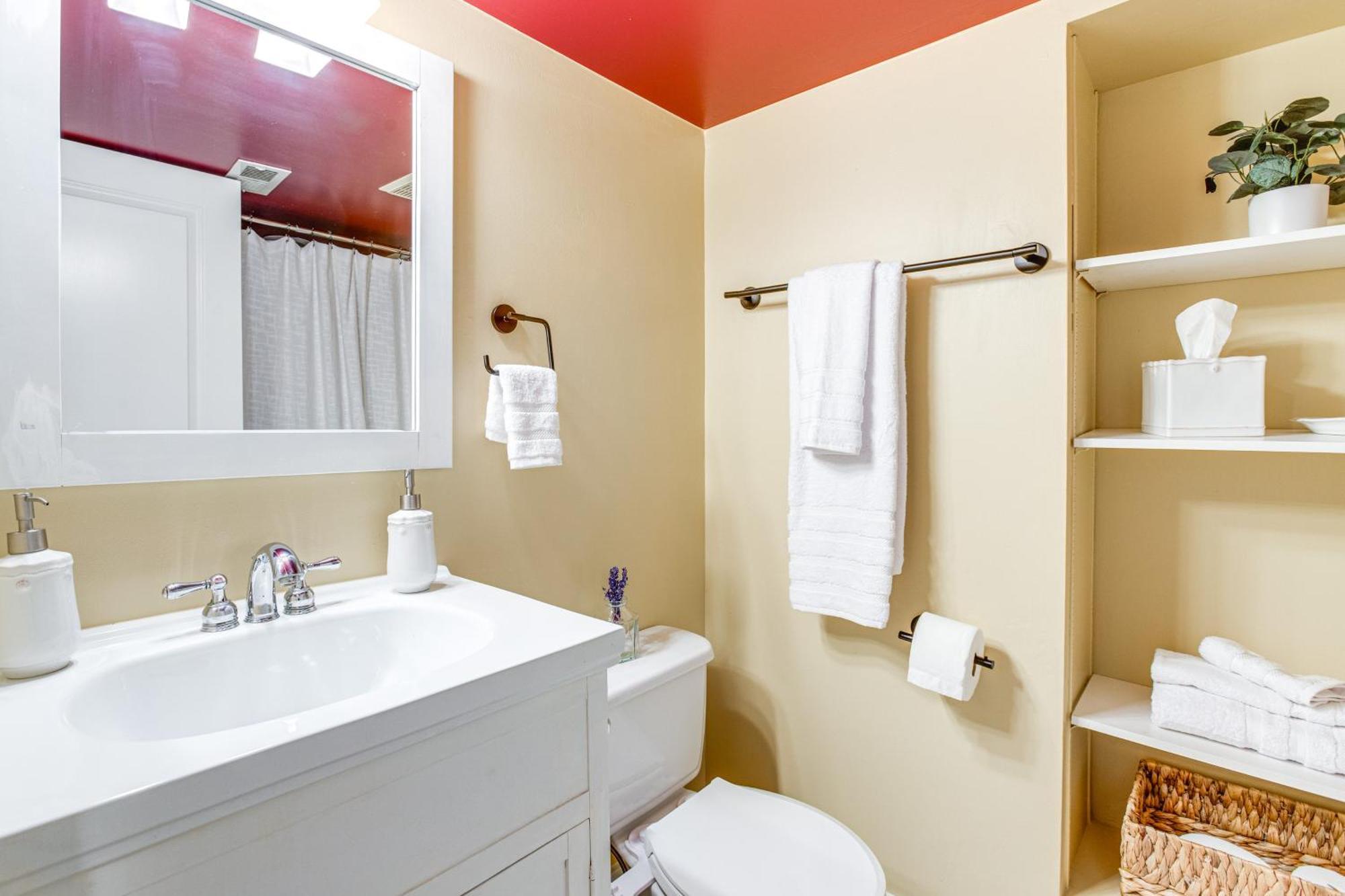 Washington Park Hideaway 4 Mi To Downtown Denver! Holiday home
